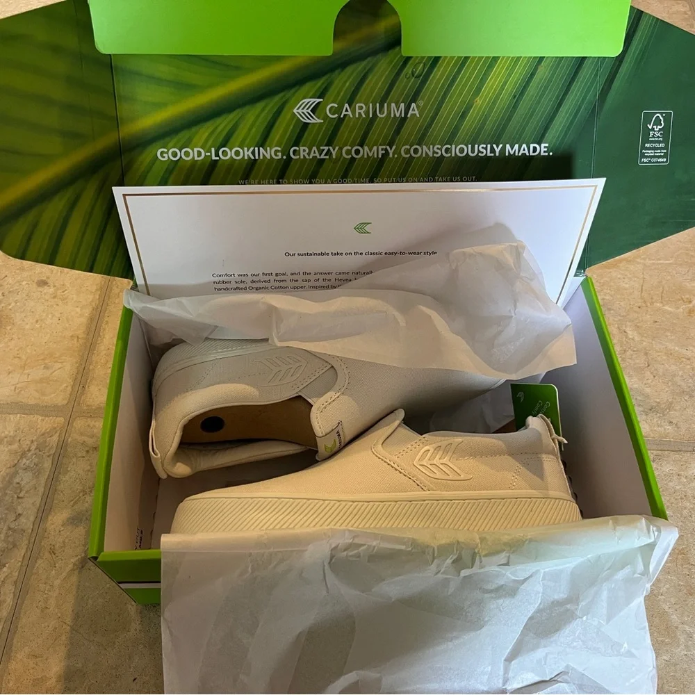 Cariuma Size 8 women’s/6.5 Men’s Off-white Slip Ons
Brand New - Picture 5 of 5